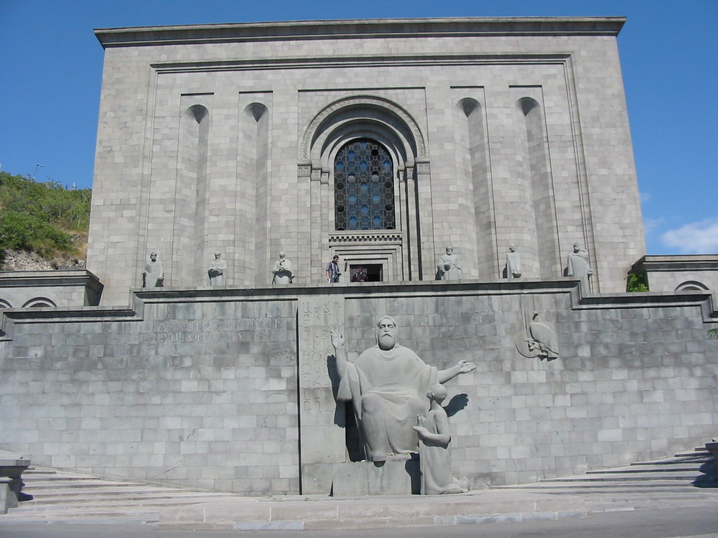 Tour de la ville d’Erevan - Matenadaran - Musée d’Histoire